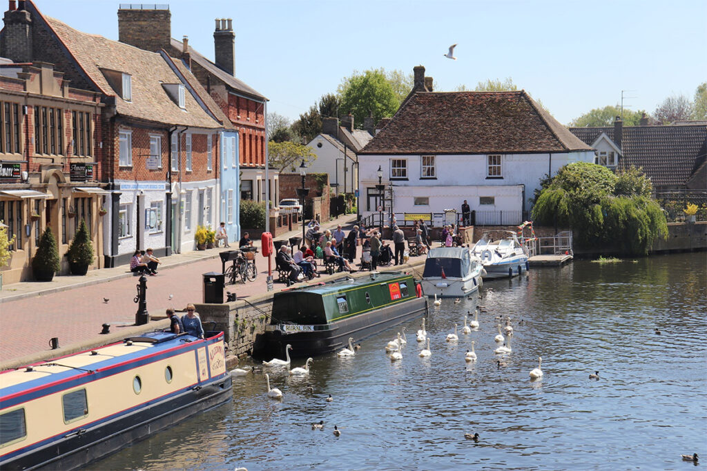 Fox Narrowboats Summer Narrowboat Holidays 7 Awesome Things We Loved