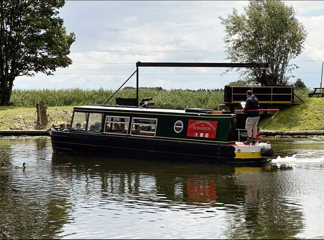 day hire narrowboat fox