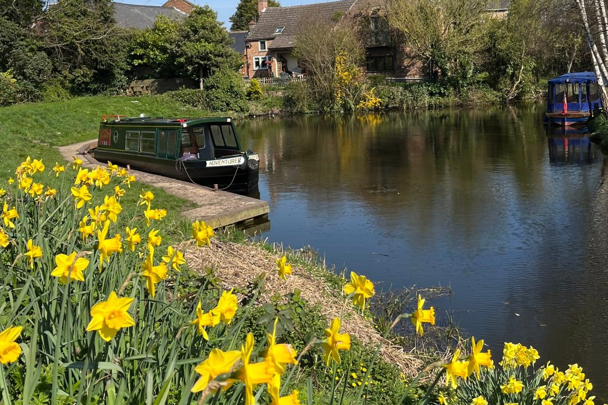 romantic boat tripnarrowboat cambridgeshire